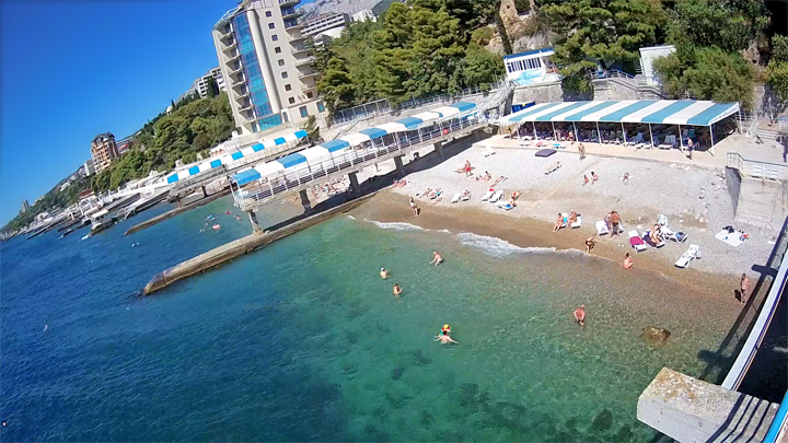 Онлайн веб-камера на пляже санатория «Дюльбер», Гаспра, Крым